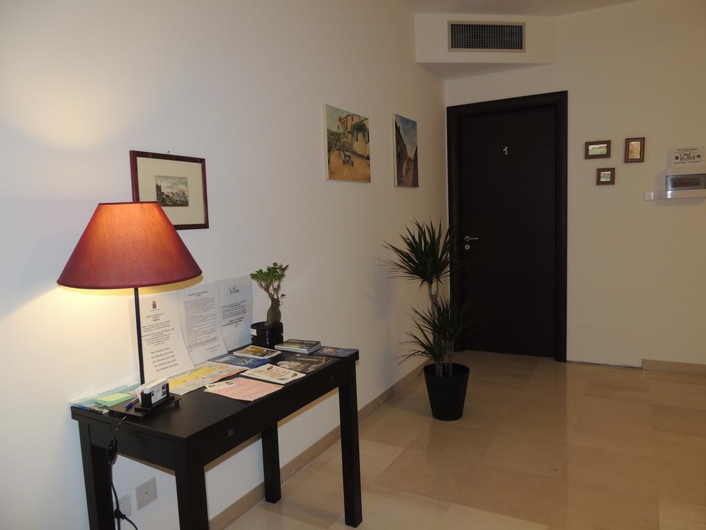 Domus Taranto Unica Sede Hotel Екстериор снимка